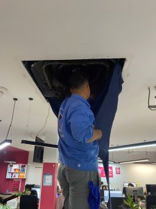 Dịch vụ vệ sinh máy lạnh âm trần quận Tân Phú